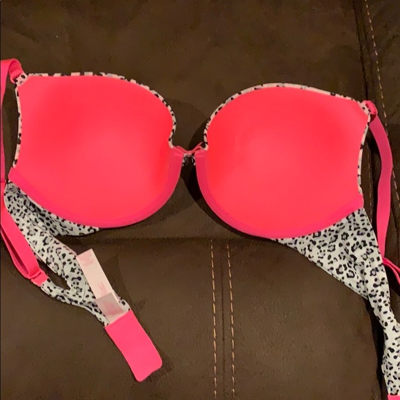 Victoria secret body by Victoria bra - Picture 6 of 6